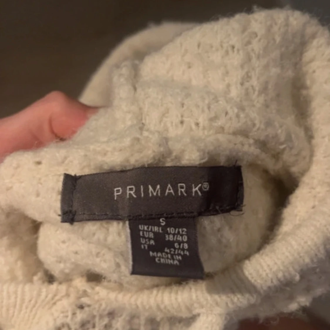 Vit stickad hoodie från Primark - 3