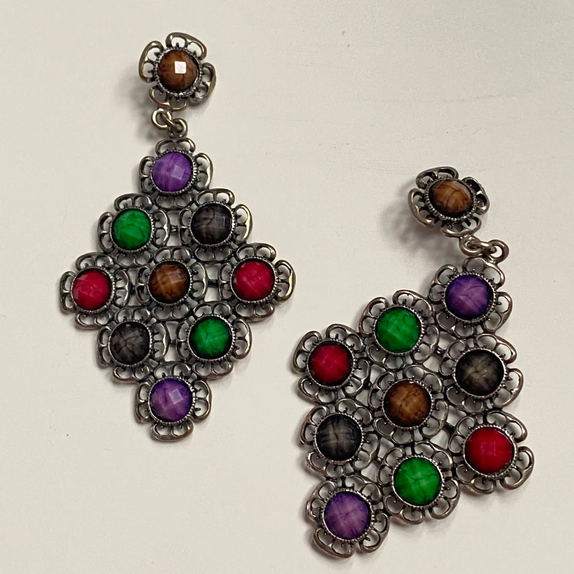 Färgglada örhängen 