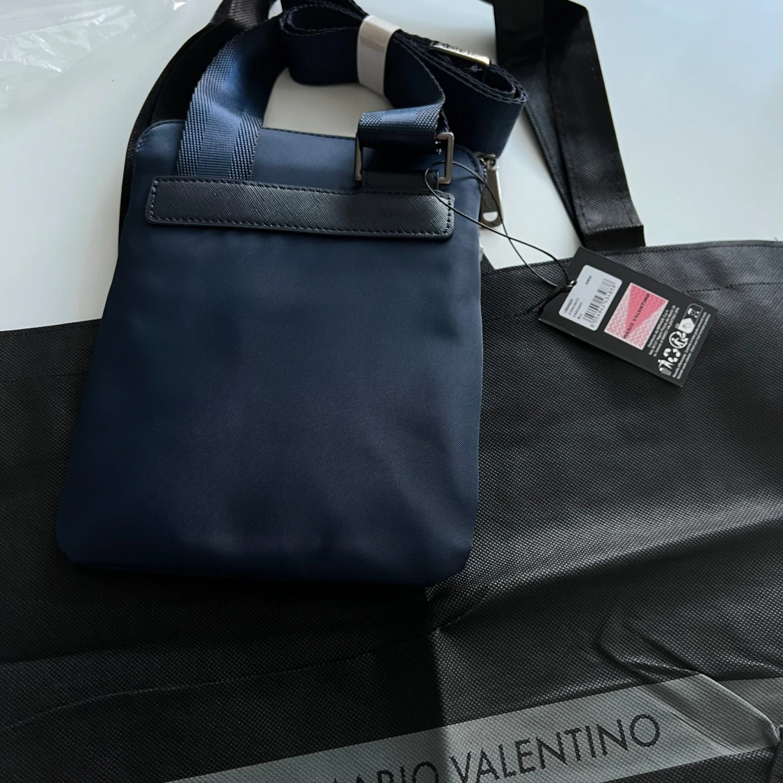 Mörkblå axelväska från Valentino - 2