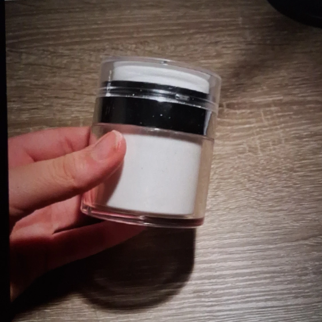 Transparent puderburk