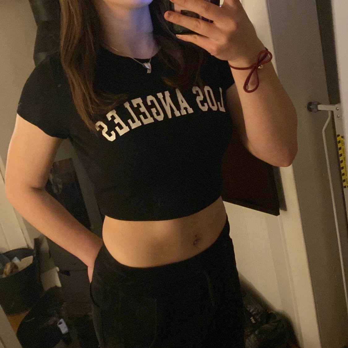 Svart croppad t-shirt