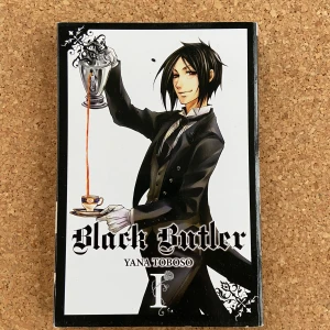 Black Butler Volym 1 - Första manga boken i serien Black Butler, väldigt bra skick!