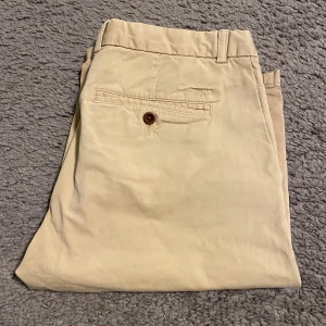 Gant shorts  - Ett par riktigt snygga gant shorts! Skick 9/10 skriv vid minsta fundering mvh Lysekilsgarderoben!