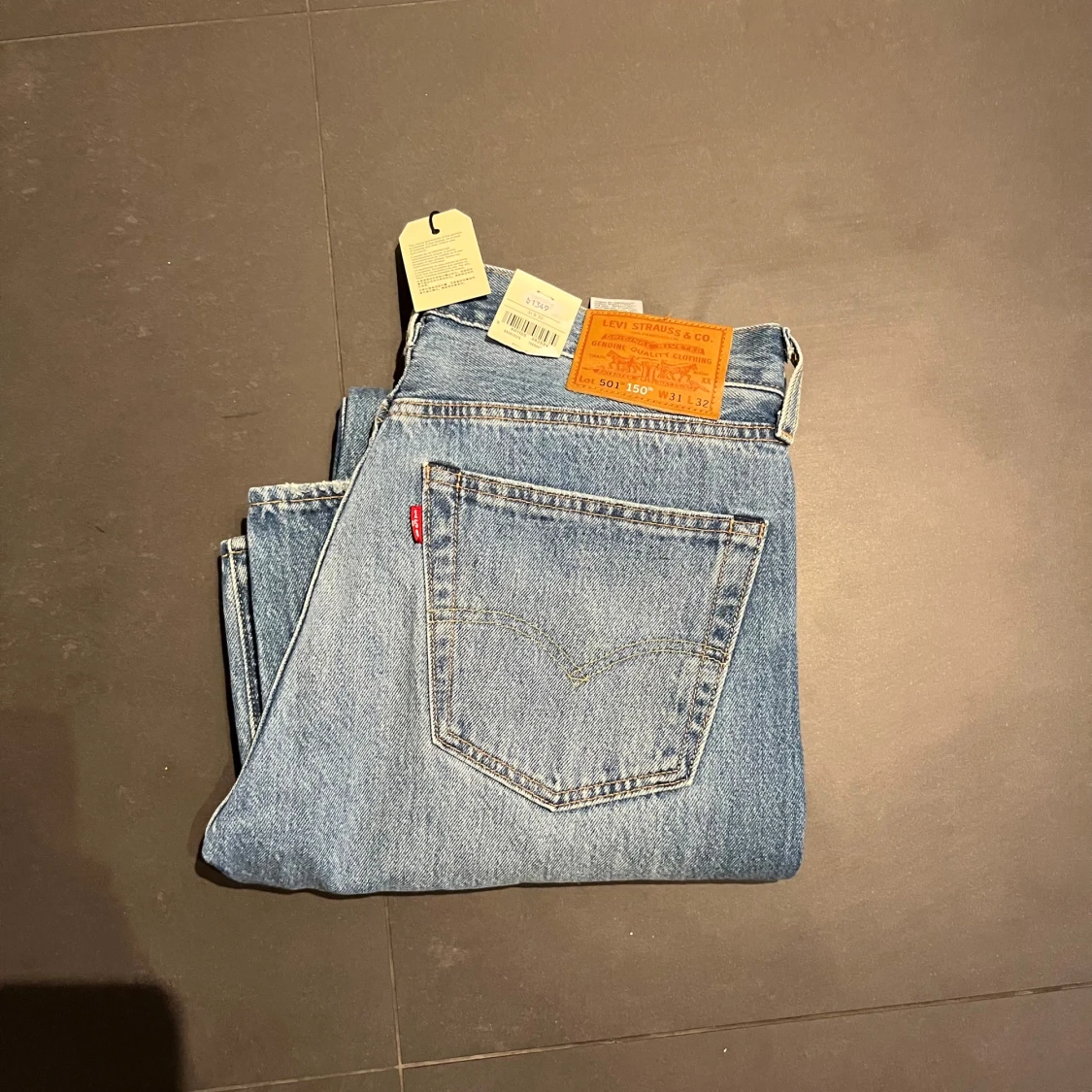 Helt nya Blå Levis 501 jeans
