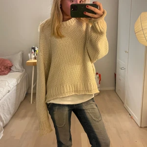 Stickad tröja  - Superfin stickad tröja. Köp via köp nu❤️