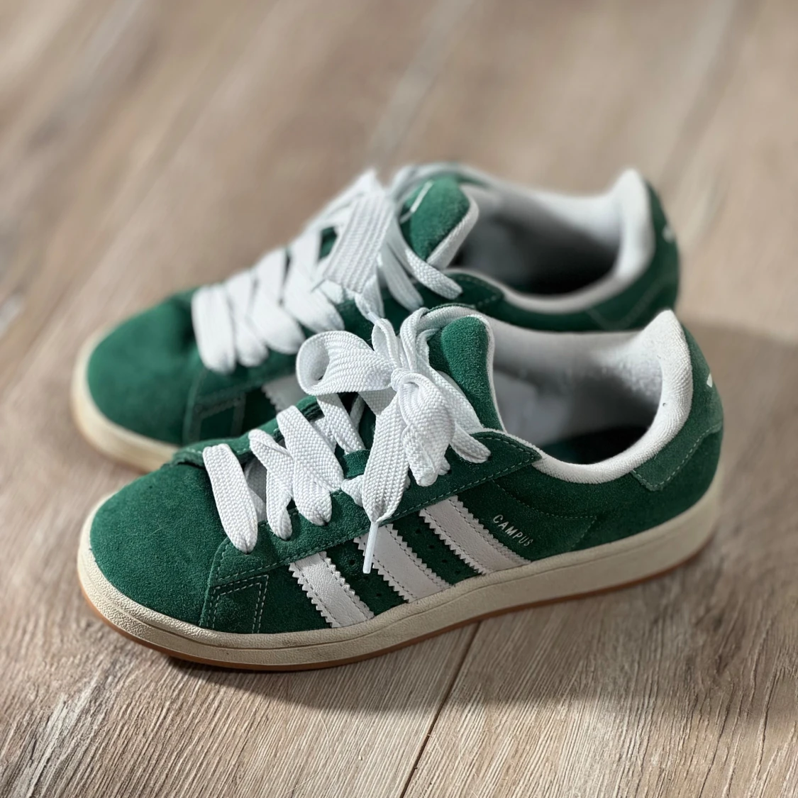adidas gazelle silver green womens Adidas Original CAMPUS 00s Men's main image 0