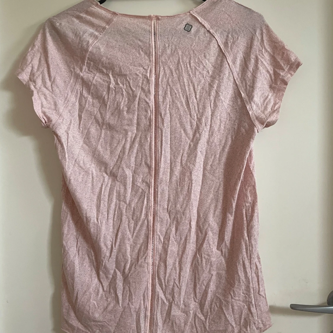 Ljusrosa kortärmad topp - 90