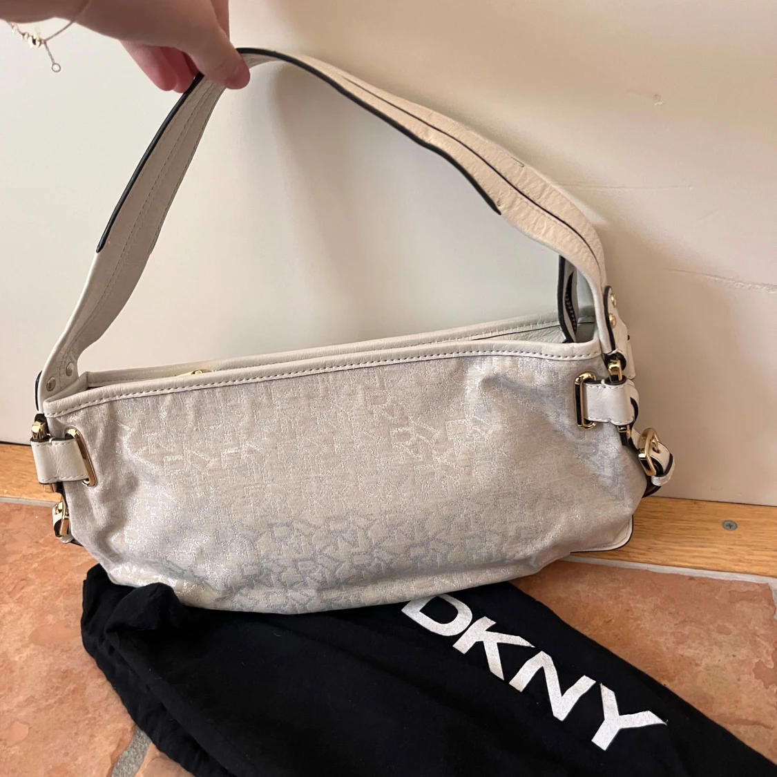 Vit shoulder bag - 90