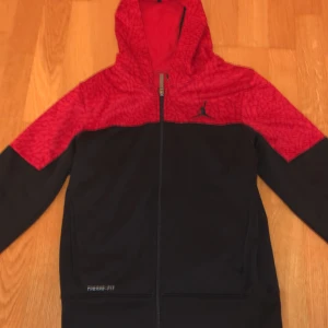 Jordan zip Hoodie  - Fin hoodie, skick 9/10