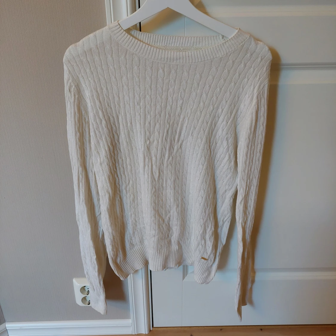 Kabelstickad tröja