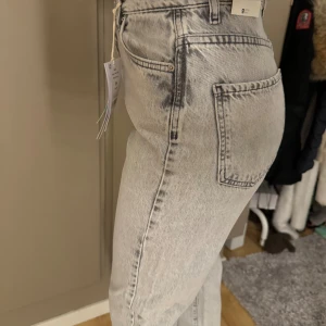 Jeans  - Jeans från gina med prislappen kvar. Aldrig använda❣️skicka för fler bilder. 