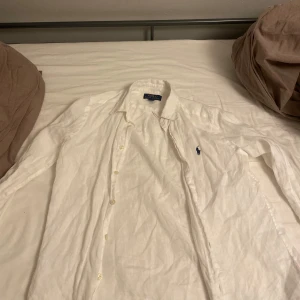 Ralph lauren linneskjorta storlek 10-12 barn - M barn storlek