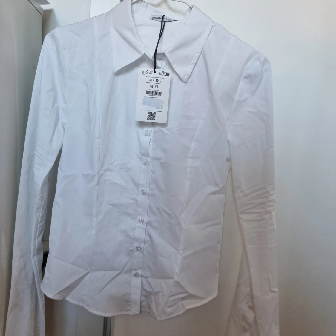 Figursydd skjorta strl XS/S