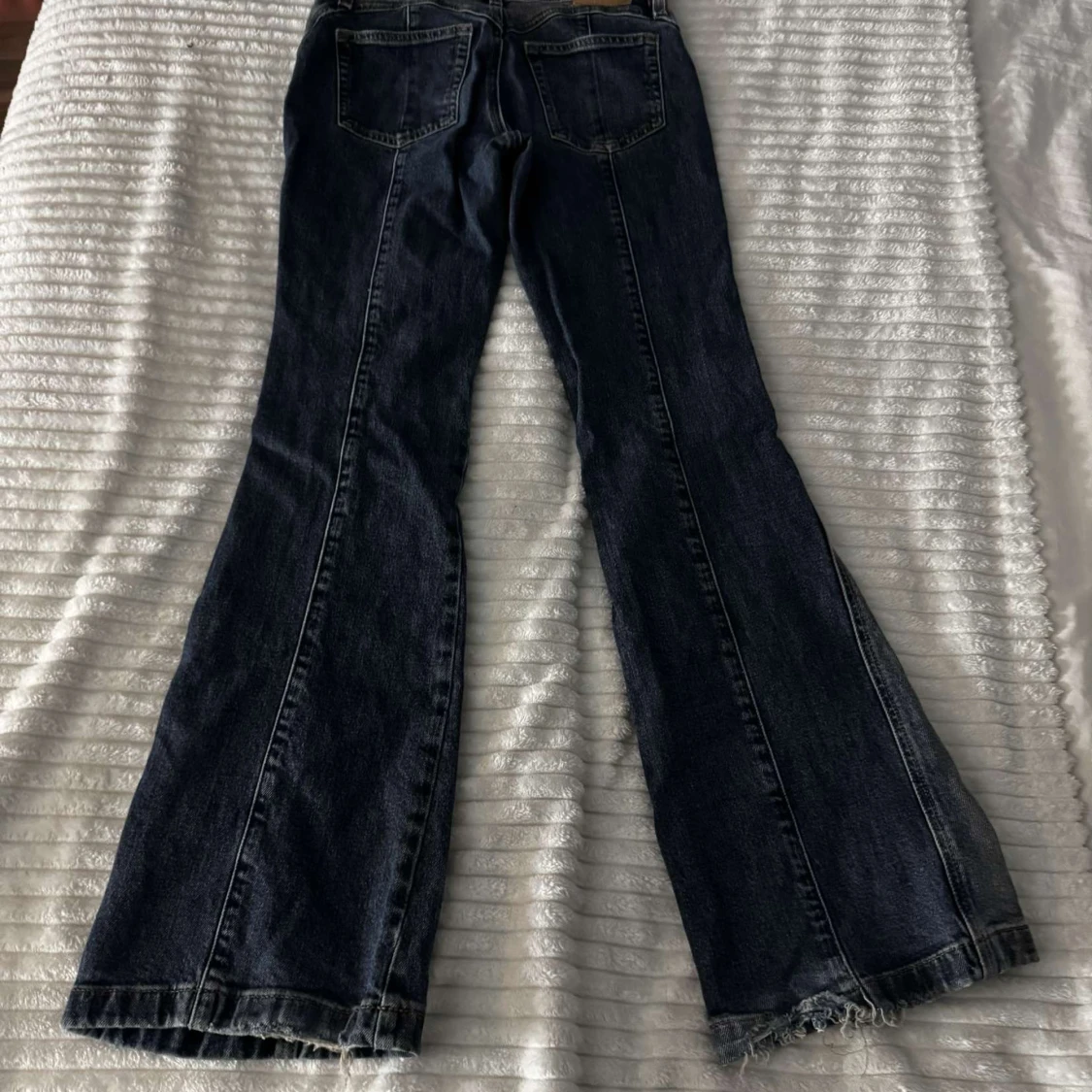 Blå bootcut jeans - 92