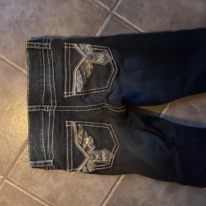 Bootcut jeans  - Säljer mina gina tricot jeans i storlek 152 pga att dom är försmå. Jätte fint skick knappt använda.