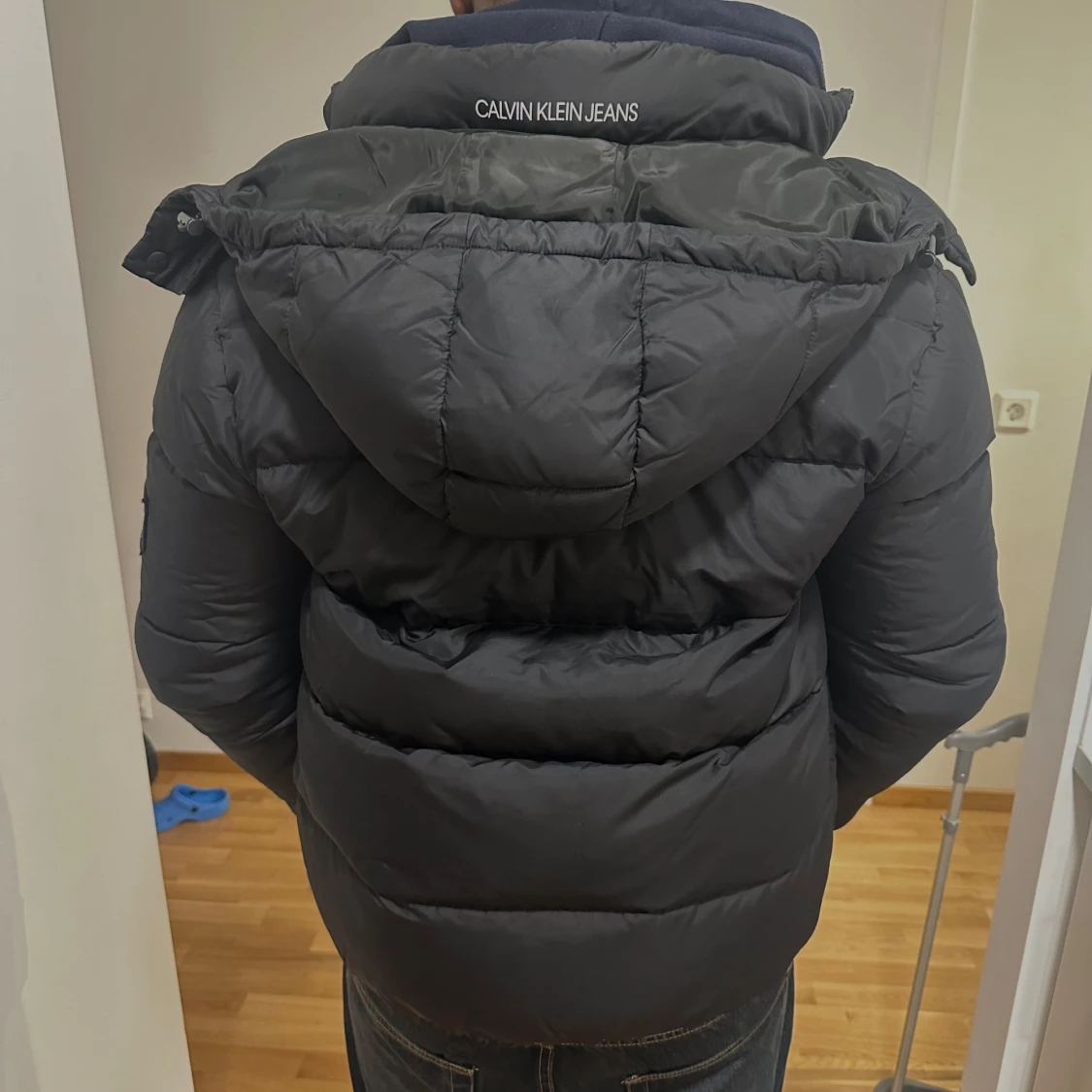 Svart pufferjacka från Calvin Klein - 90