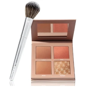 Classy caia palett - Snygg makeup-palett med fyra nyanser: contour, blush, bronzer och highlighter. Helt oanvänd och säljer eftersom jag fick två likadana i födelsedagspresent, säljer för 450kr men priset kan diskuteras vid snabb affär