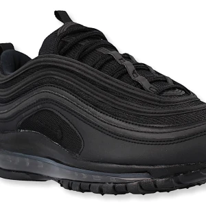 Nike Air Max 97 nyskick - Säljer ett par Nike air max 97 med storlek 43 och har använts ca 8-10ggr. Ser som nya ut. Skick 9.5/10. Kvitto finns, köpta på zalando för några månader sedan.  B.v.s.a / Simon