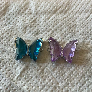 Connector  fjäril - Connector fjäril metall lila blå