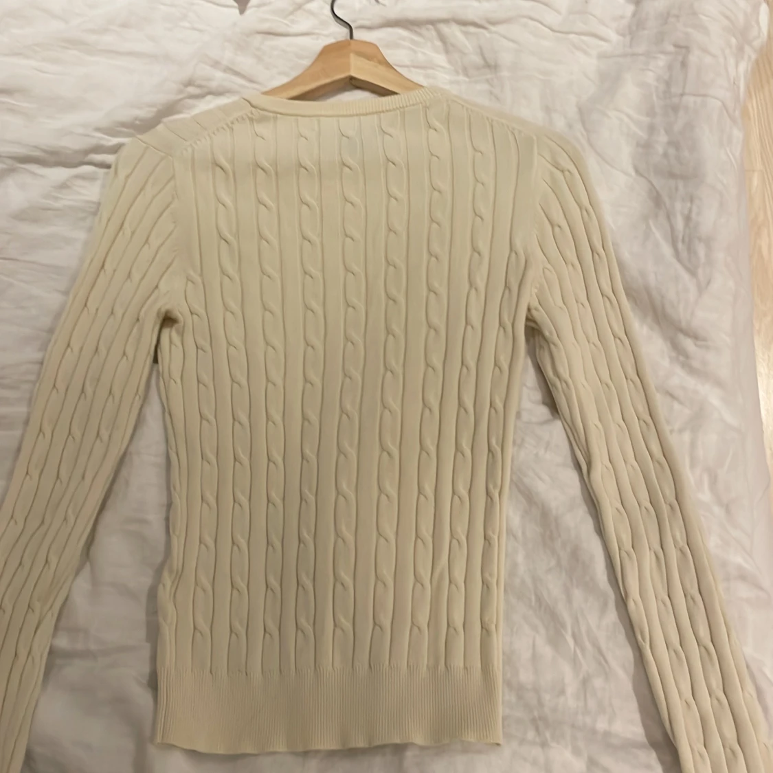 Vit stickad tröja från GANT - 1