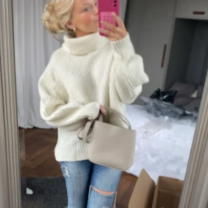 Beige grå arket liknande Hm väska - Snygg i gott skick