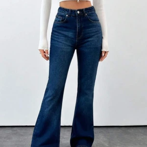 Bootcut Jeans - Aldrig använda😊