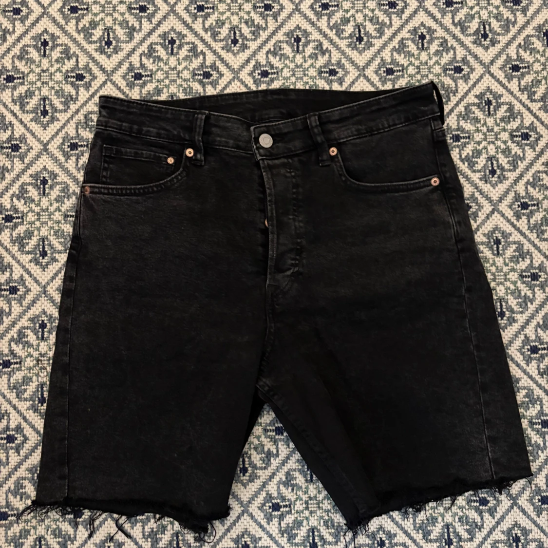 Svarta jeansshorts