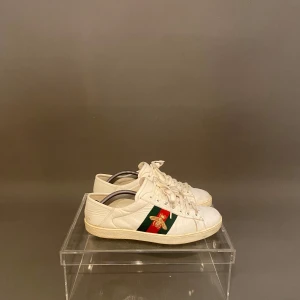 Gucci ace bee - Gucci ace bee sneakers | skick: 7/10 | storlek 41 eu