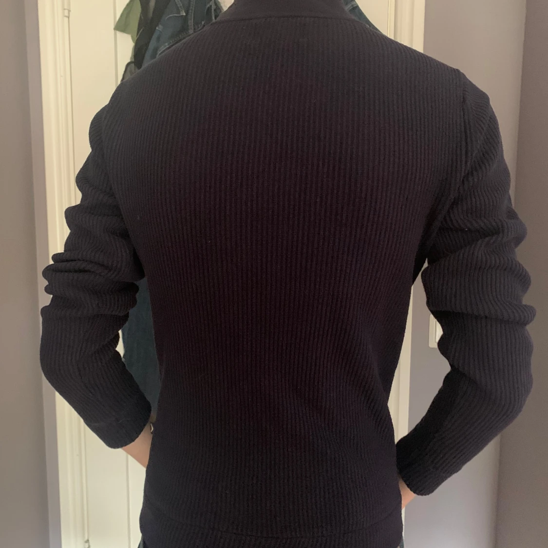 Svart ribbad tröja från Boomerang - 90