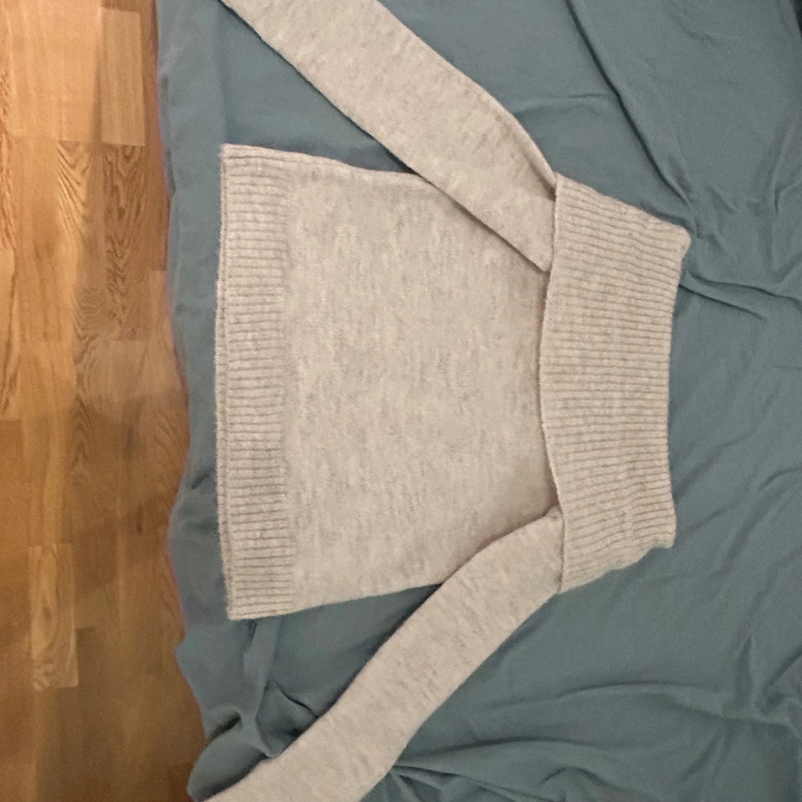 Offshoulder tröjA - 92