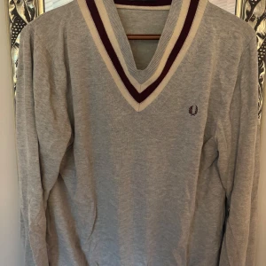 Stickade tröjor - Nästan nya 