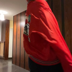 Baseballjacka⚾️❤️ - Cool jacka❤️‍🔥stl 158 men passar ca S