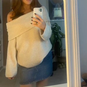 Stickad tröja - Fin varm tröja från H&M , aldrig användt