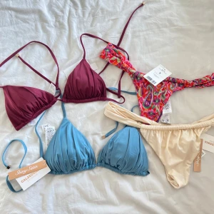 Bikinis från calzedonia - BARA DEN MÖNSTRADE UNDERDELEN KVAR! Helt oanvända bikinis ifrån calzedonia som ej säljs längre! 150kr styck 🙌 överdelarna är i stl M och den mönstrade underdelen S💓 