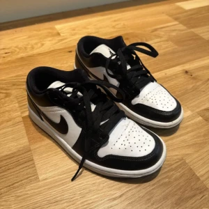 Nike air Jordan - Super fina Nike air jordan, endast använda vid 3 tillfällen. 