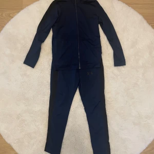 Under Armour Set - Storlek: S