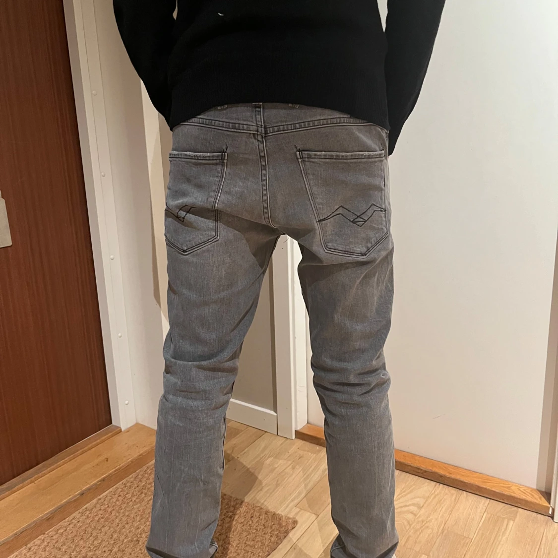 Grå jeans från Replay - 90