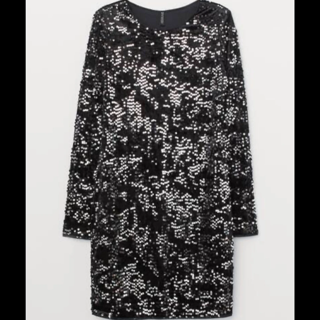 Svart paljettklänning från H&M Divided