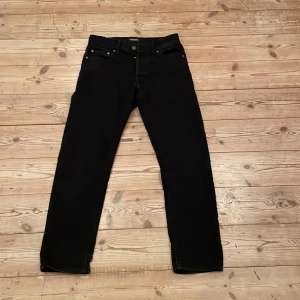 Jack&jones  - Svarta jeans, Jack&Jones Storlek 28/30. Modell Comfort/Mike 