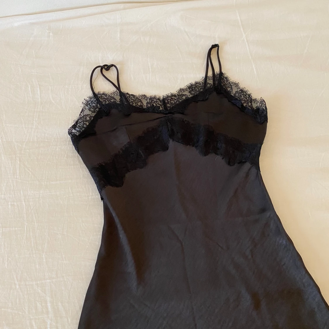 Satin spets miniklänning  - 2