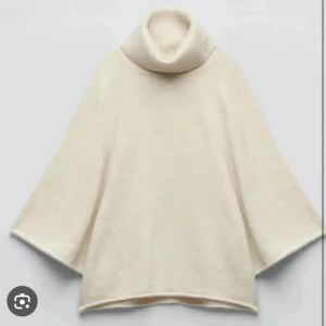 Beige stickad polotröja - Säljer min såå fina polotröja ifrån zara! Helt slutsåld och väldigt eftertraktad💕💕 tryck på köp nu!