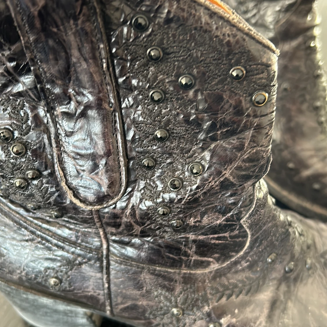 Svarta boots med nitar - 90