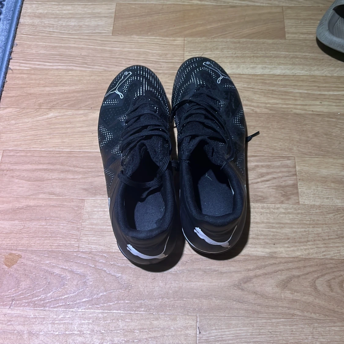 Bra skor för fotboll  - 90