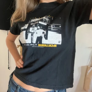 Baby Tee - Jättefin vintage Baby Tee, i bra skick 🌸 Kontakta vid frågor 💌