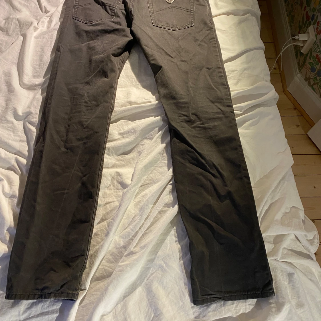 Grå byxor från Armani Jeans - 1