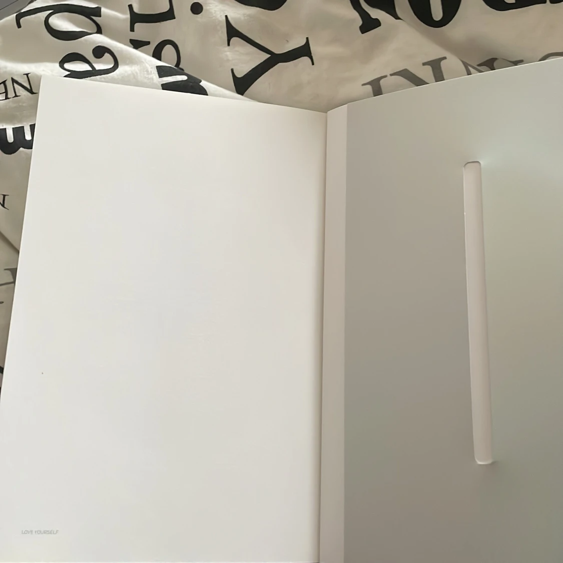 Love Yourself Answer Album - 3