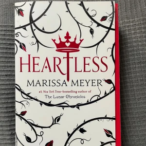 Heartless - Boken 'Heartless' av Marissa Meyer. Nyskick, rekommenderar starkt 