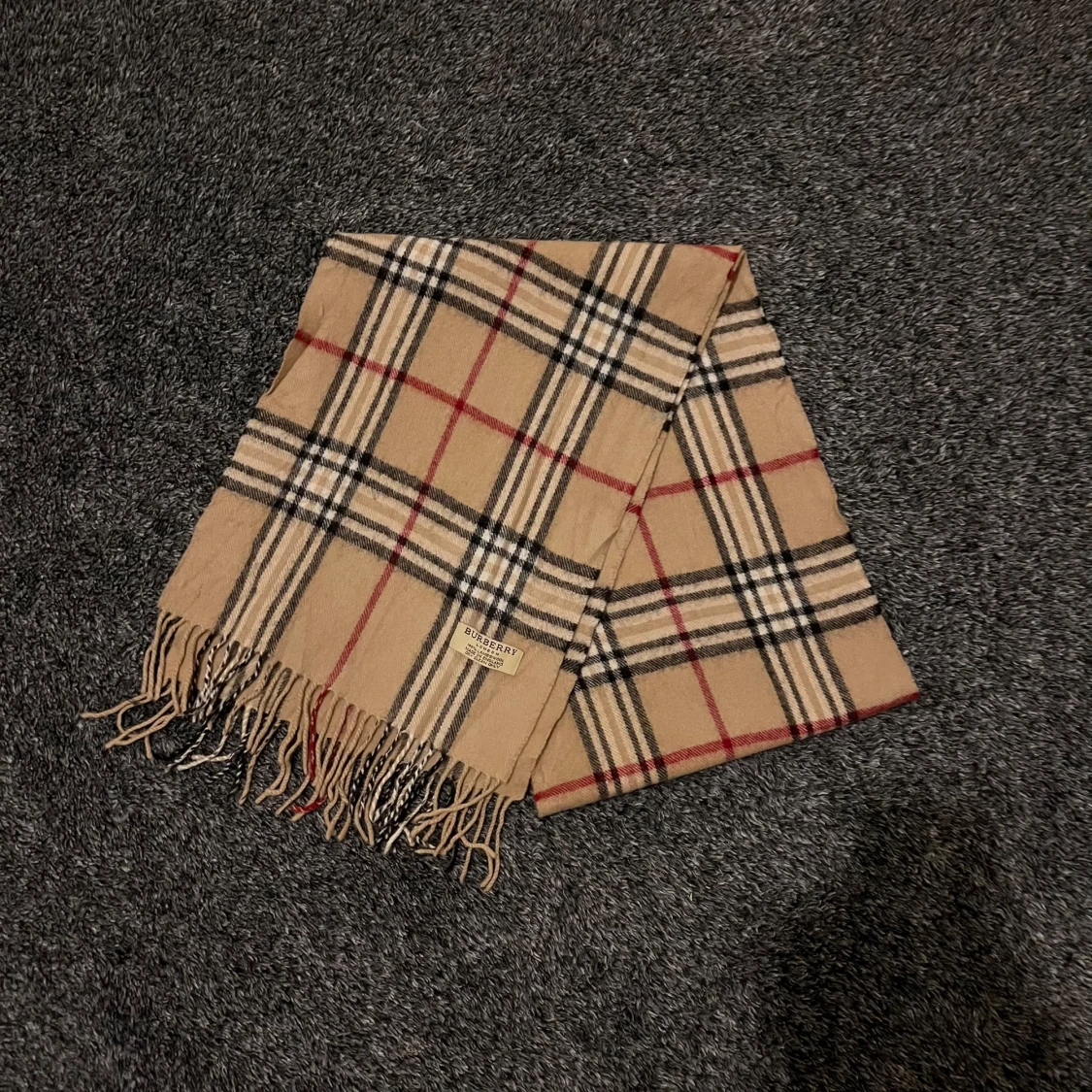Beige rutig halsduk från Burberry