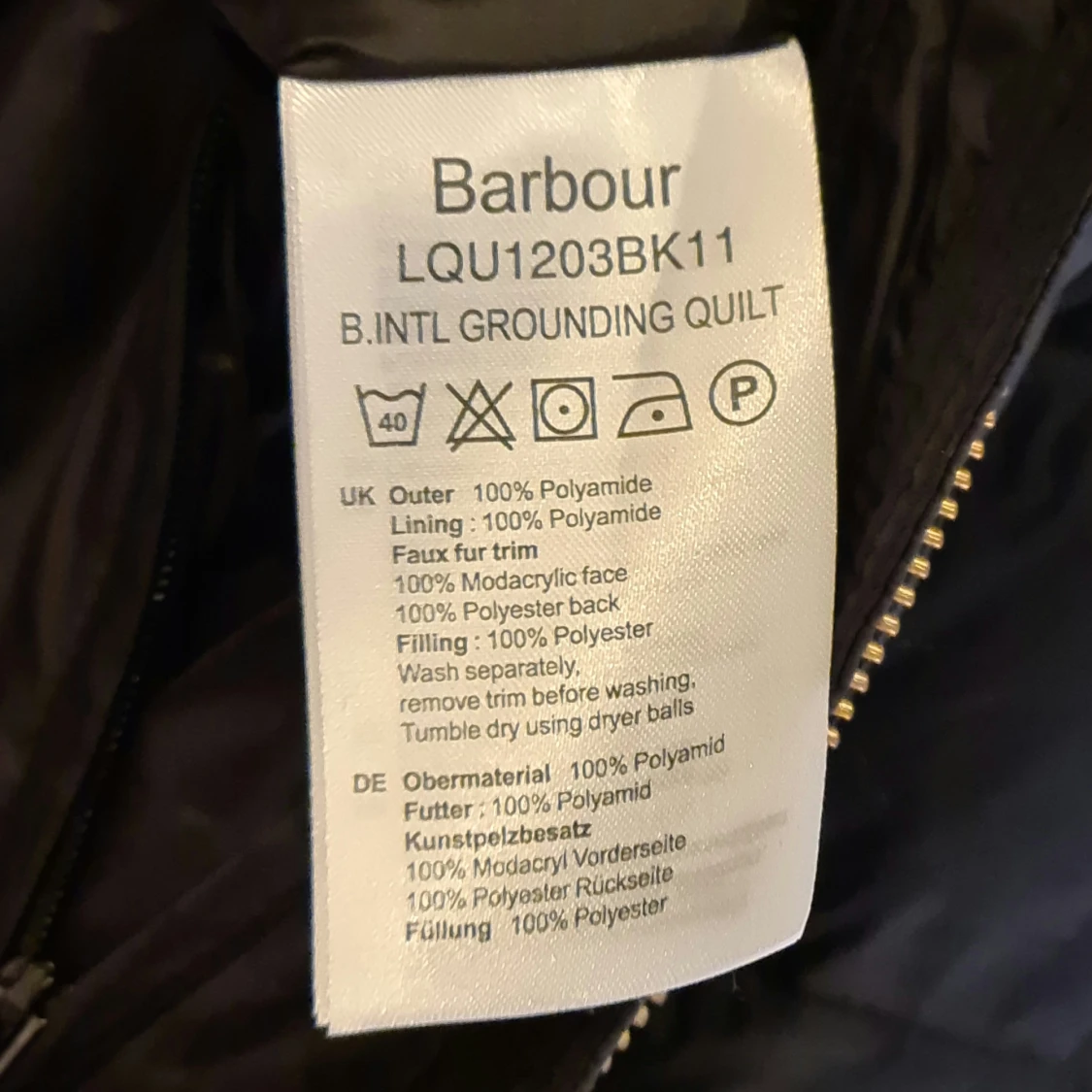 Svart quiltad jacka från Barbour - 3