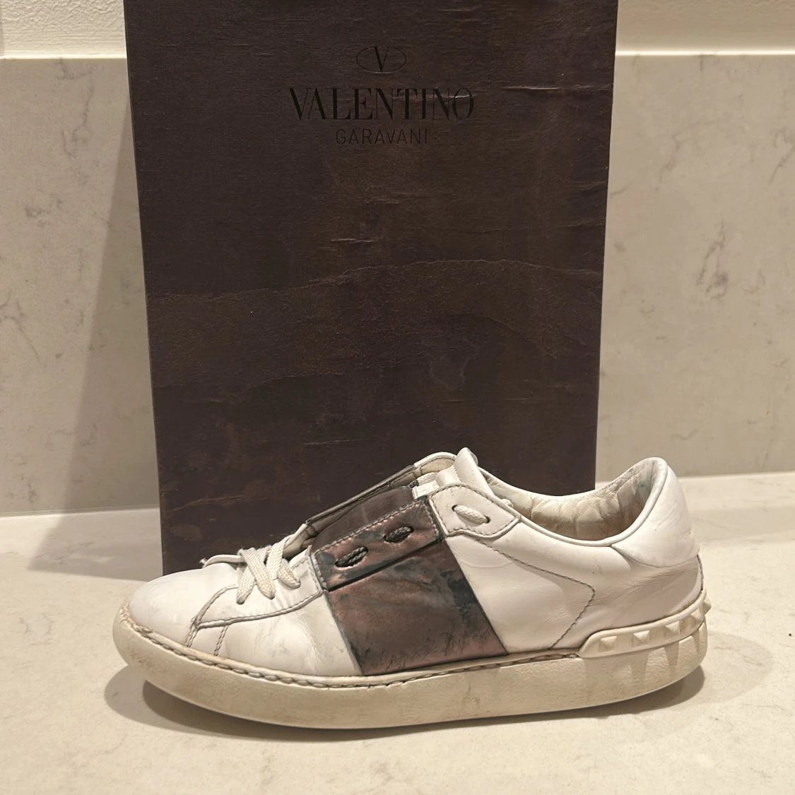 Valentino opens 39 - 3